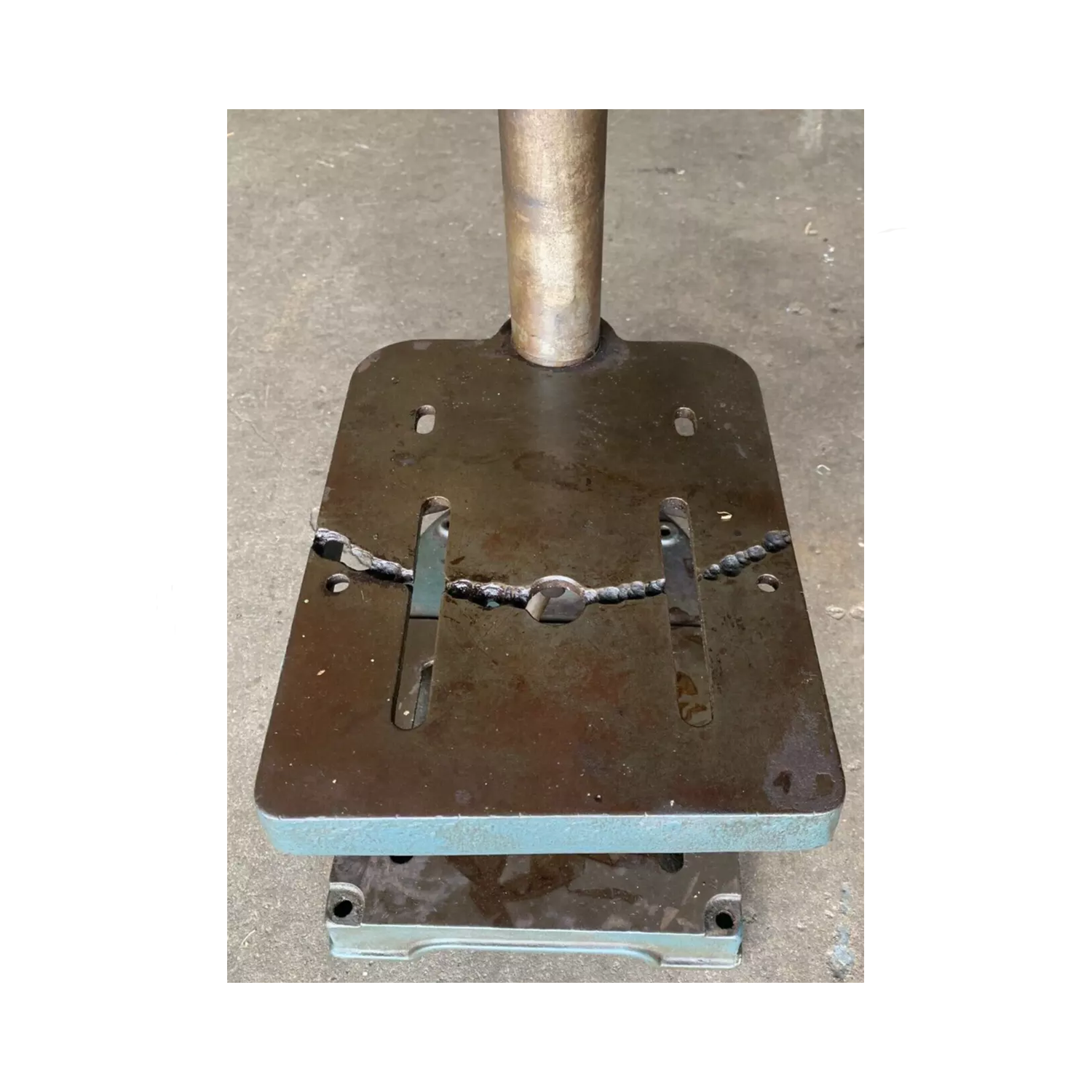Used bench drill walker turner the driver drill 240v - Image 4